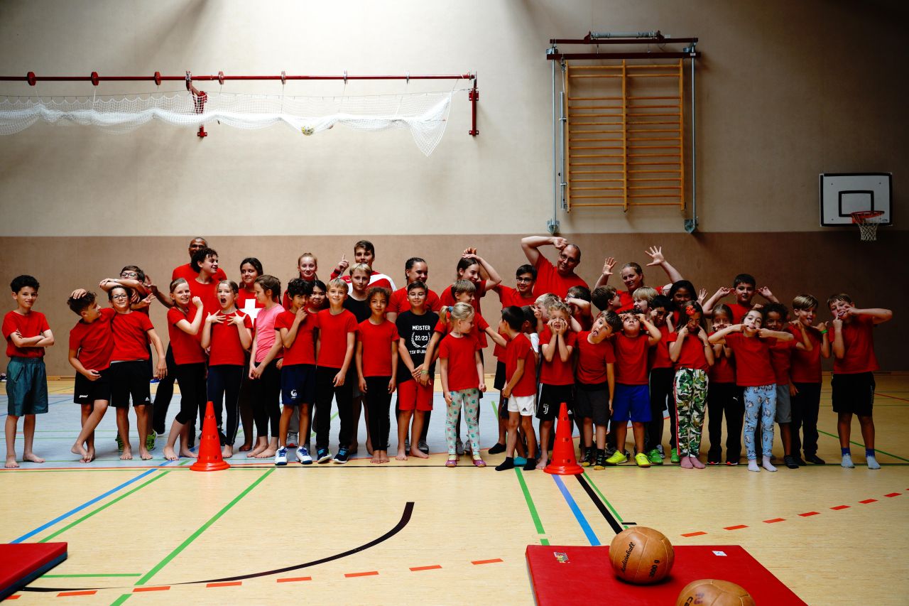 gruppenbild sommerferien sportcamp 2023 etsv09 landshut